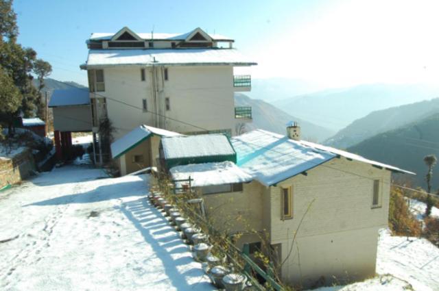 Natureraga Fernhill Resort Чейл Экстерьер фото