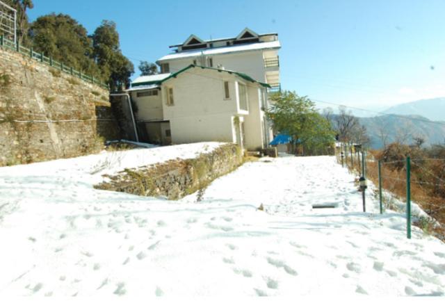 Natureraga Fernhill Resort Чейл Экстерьер фото