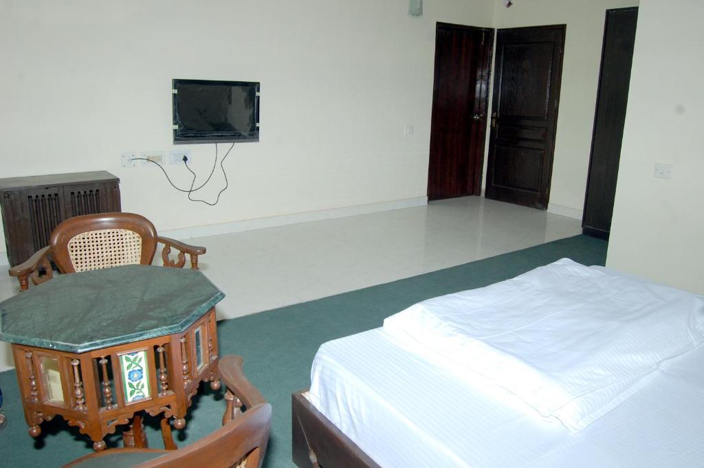 Natureraga Fernhill Resort Чейл Экстерьер фото