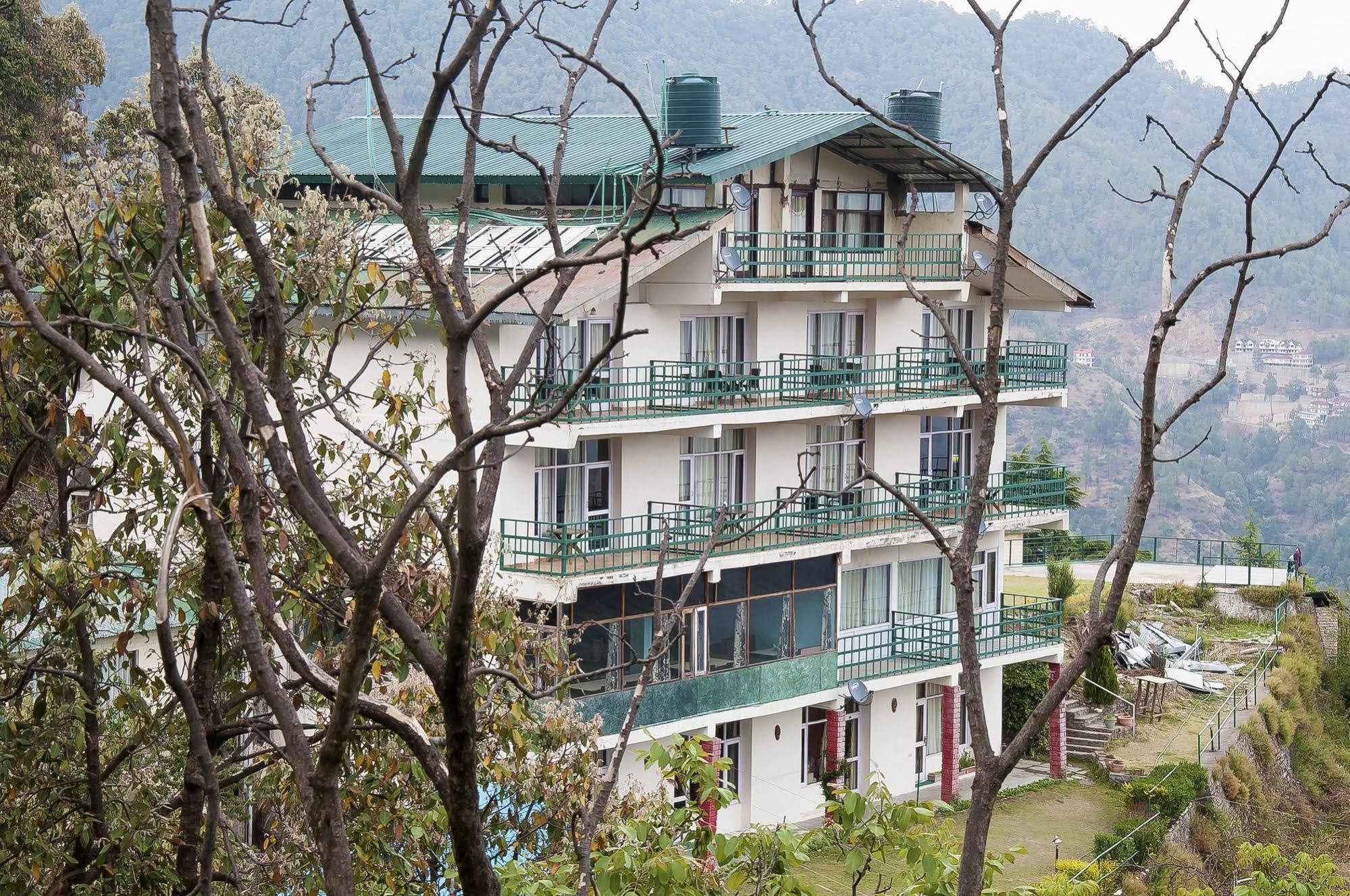 Natureraga Fernhill Resort Чейл Экстерьер фото