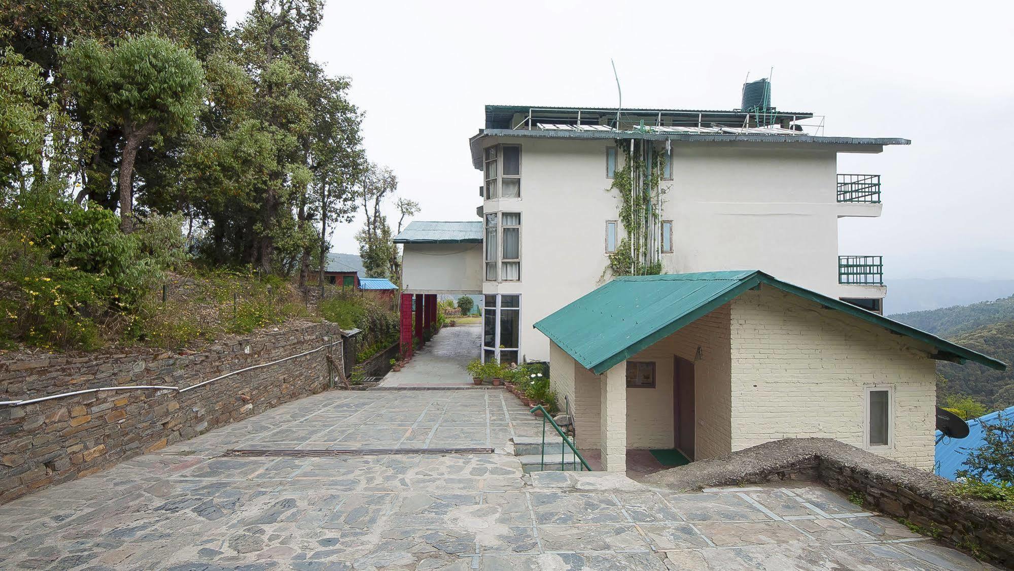 Natureraga Fernhill Resort Чейл Экстерьер фото