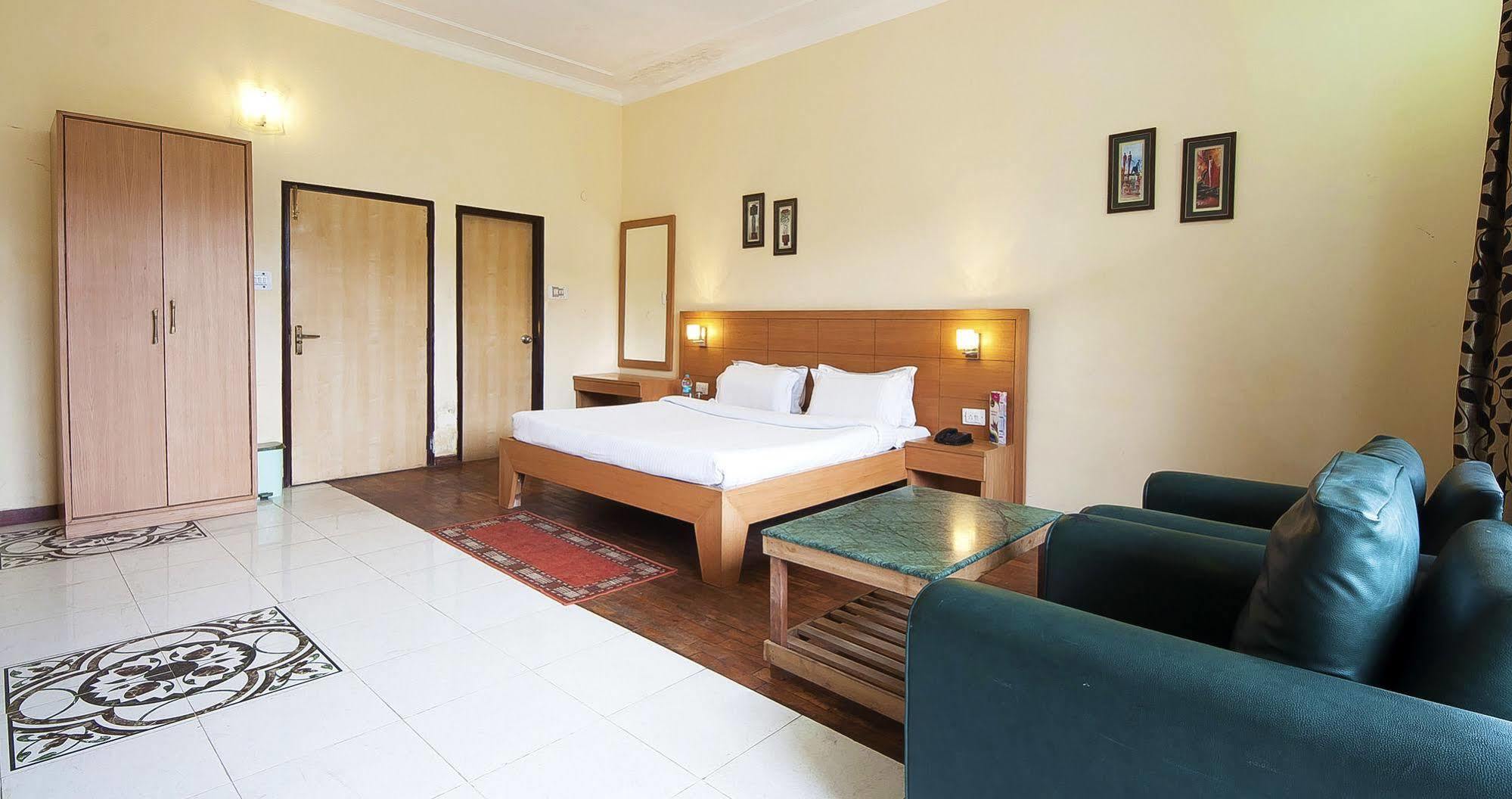 Natureraga Fernhill Resort Чейл Экстерьер фото