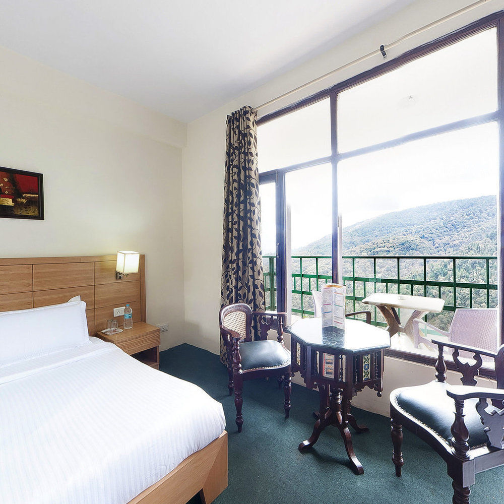 Natureraga Fernhill Resort Чейл Экстерьер фото